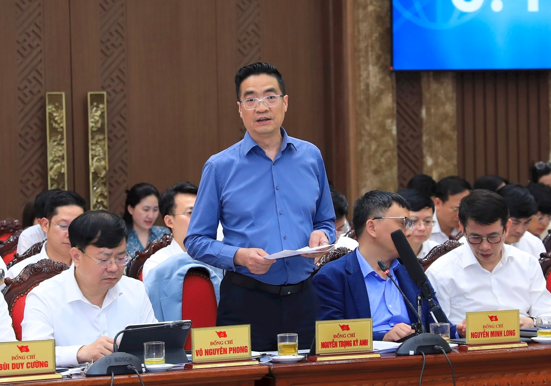 Hội nghị lần thứ năm Ban Chấp hành Đảng bộ TP Hà Nội khóa XVIII bàn thảo các vấn đề phát triển Thủ đô trong kỷ nguyên mới- Ảnh 12.