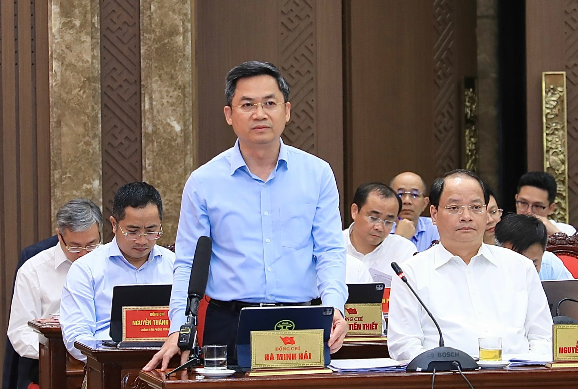 Hội nghị lần thứ năm Ban Chấp hành Đảng bộ TP Hà Nội khóa XVIII bàn thảo các vấn đề phát triển Thủ đô trong kỷ nguyên mới- Ảnh 16.