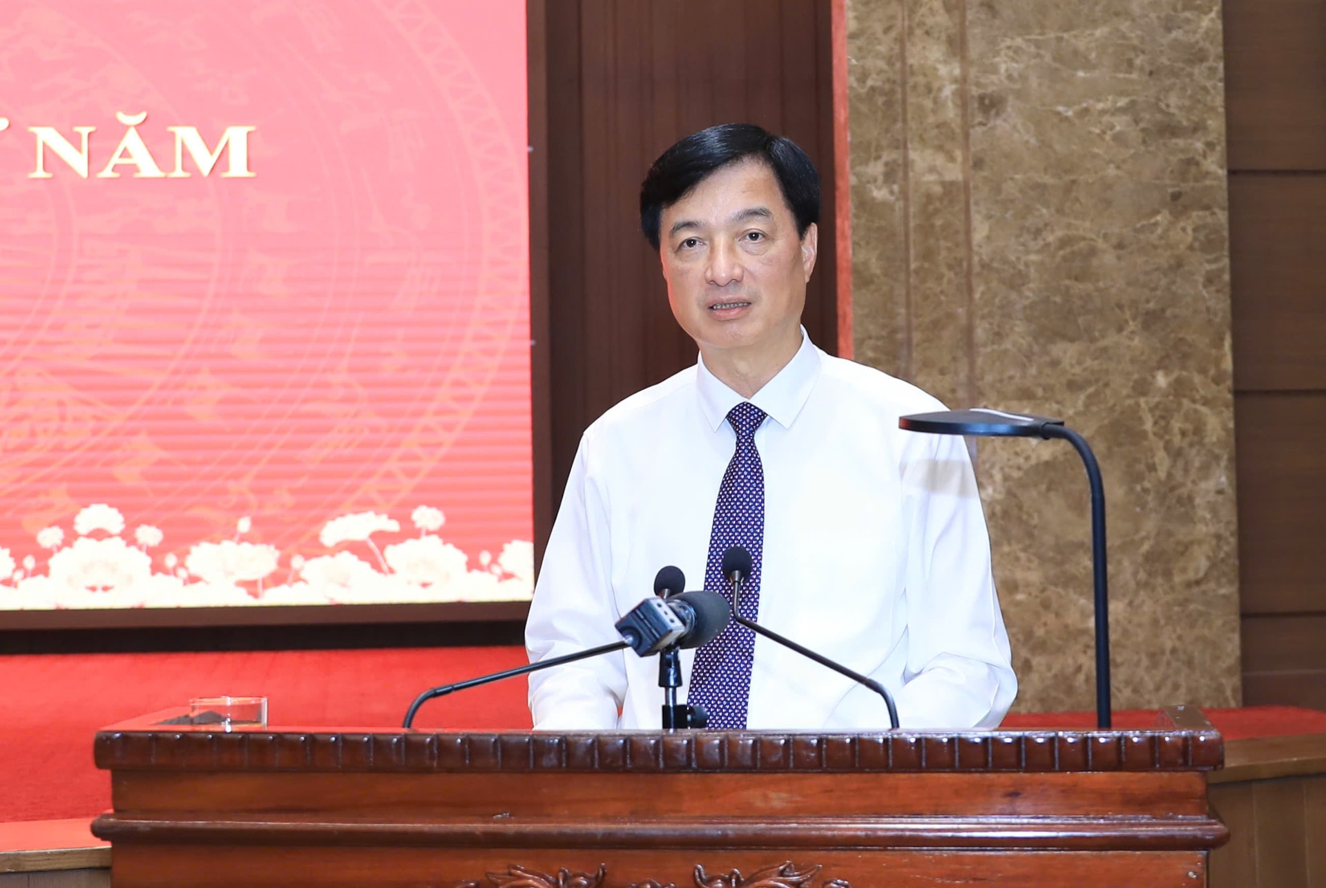 Hội nghị lần thứ năm Ban Chấp hành Đảng bộ TP Hà Nội khóa XVIII bàn thảo các vấn đề phát triển Thủ đô trong kỷ nguyên mới- Ảnh 18.