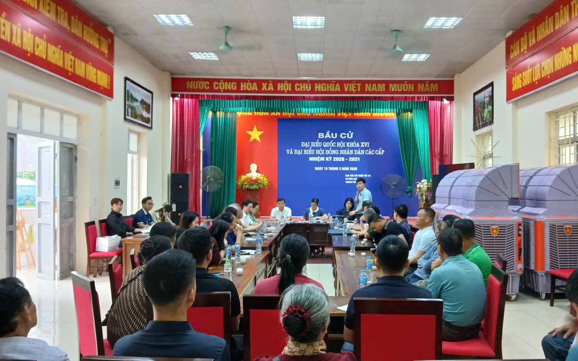 UBND xã Hòa Lạc tổ chức đối thoại với các hộ dân tại thôn 7 liên quan đến chính sách giải phóng mặt bằng thực hiện Dự án đầu tư xây dựng tuyến đường cao tốc Đại lộ Thăng Long