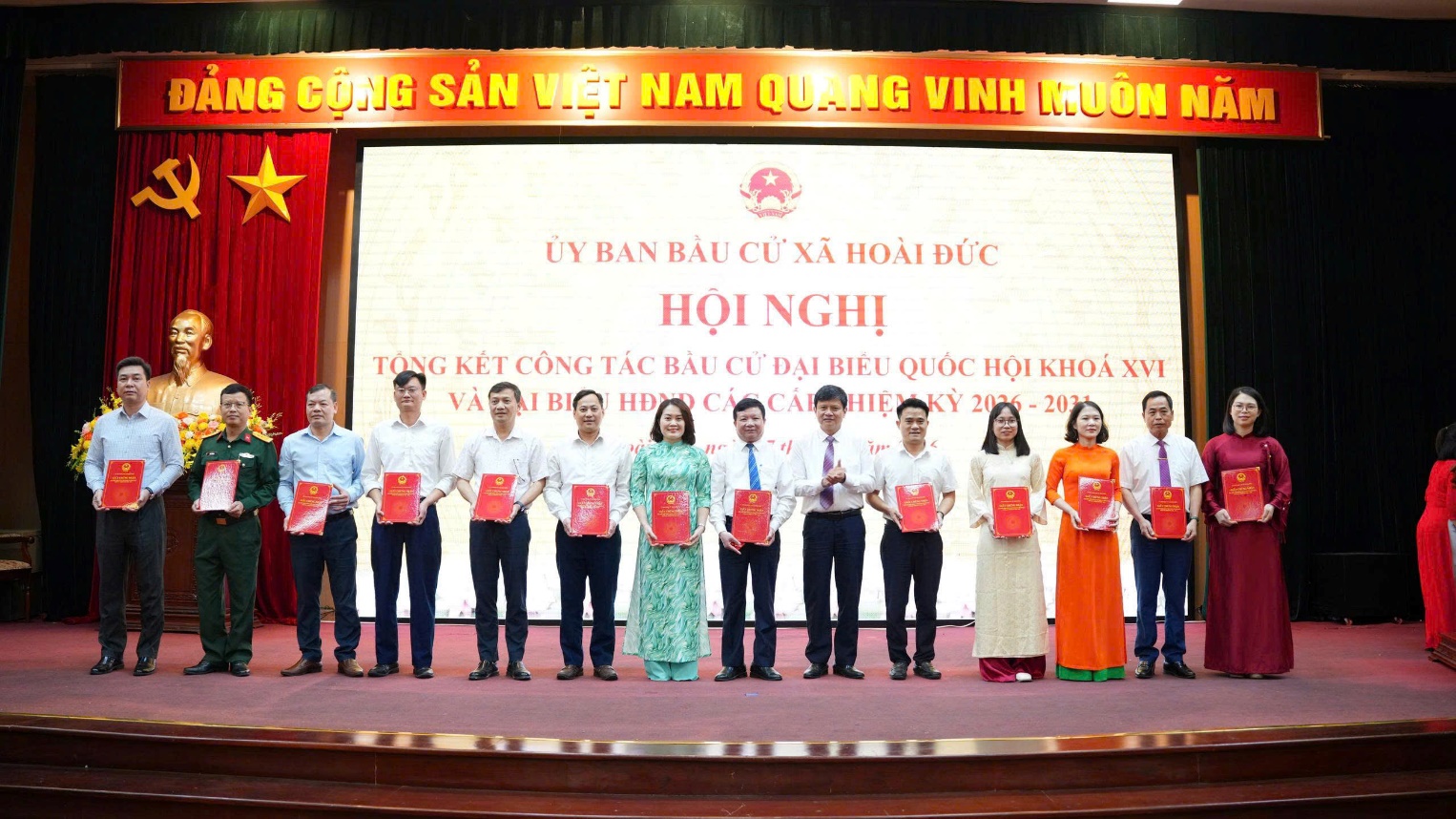 Hoài Đức: khen thưởng 33 tập thể, 199 cá nhân tiêu biểu trong công tác bầu cử- Ảnh 10.