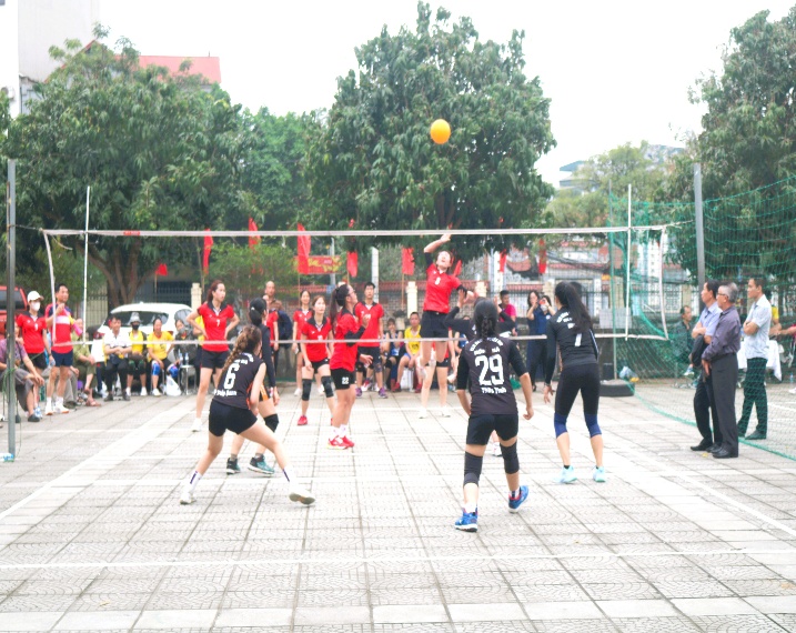 Sôi nổi Giải bóng chuyền hơi phường Yên Sở năm 2026: Lan tỏa phong trào thể dục thể thao quần chúng- Ảnh 5.