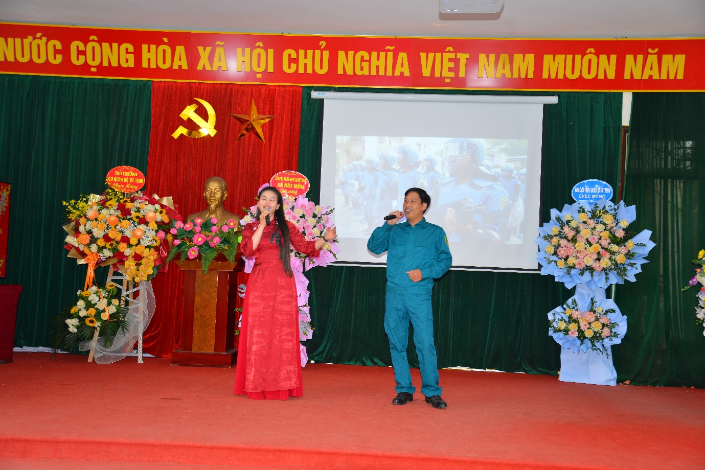 Xã Hát Môn gặp mặt truyền thống kỷ niệm 91 năm Ngày Dân quân tự vệ Việt Nam- Ảnh 1.