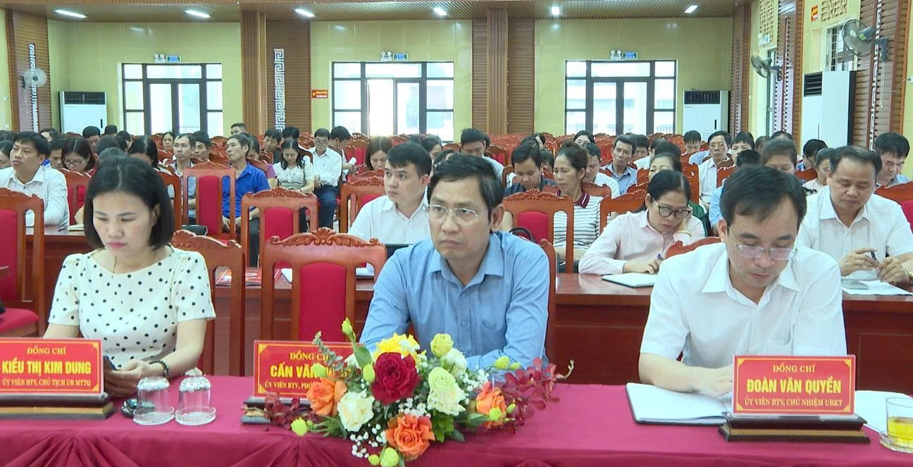 Hát Môn: Ban Chấp hành mở rộng giao ban với Bí thư các Chi đảng bộ trực thuộc Đảng ủy xã, trưởng thôn dân cư Quý I, triển khai nhiệm vụ trọng tâm Quý II năm 2026- Ảnh 3.