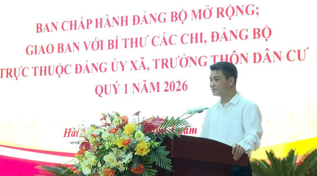 Hát Môn: Ban Chấp hành mở rộng giao ban với Bí thư các Chi đảng bộ trực thuộc Đảng ủy xã, trưởng thôn dân cư Quý I, triển khai nhiệm vụ trọng tâm Quý II năm 2026- Ảnh 6.