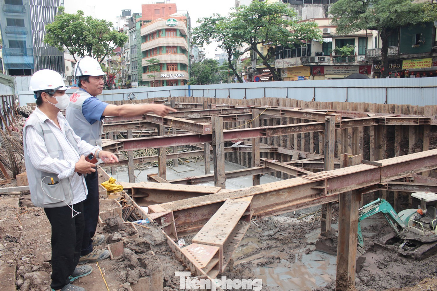 Bể ngầm chống ngập khu vực chợ Hàng Da được đổ bê tông đáy- Ảnh 2.