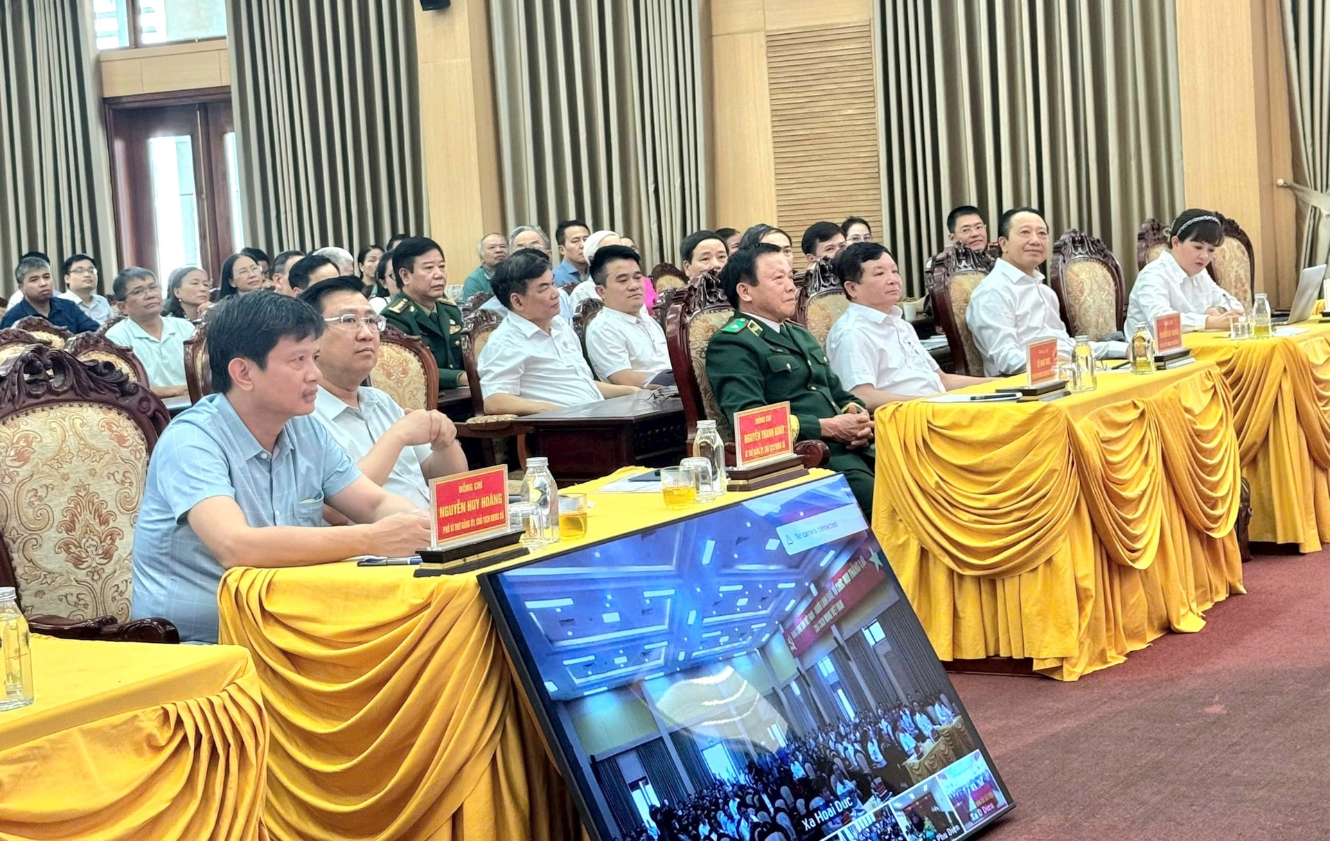 Hoài Đức tổ chức Hội nghị tiếp xúc cử tri để người ứng cử vận động bầu cử đại biểu Quốc hội khoá XVI- Ảnh 1.