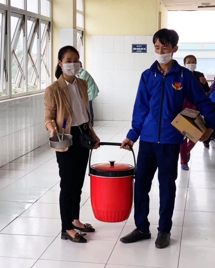 Anh Nguyễn Văn Đoàn: hành Trình 7 năm gieo 
mầm thiện nguyện
- Ảnh 3.