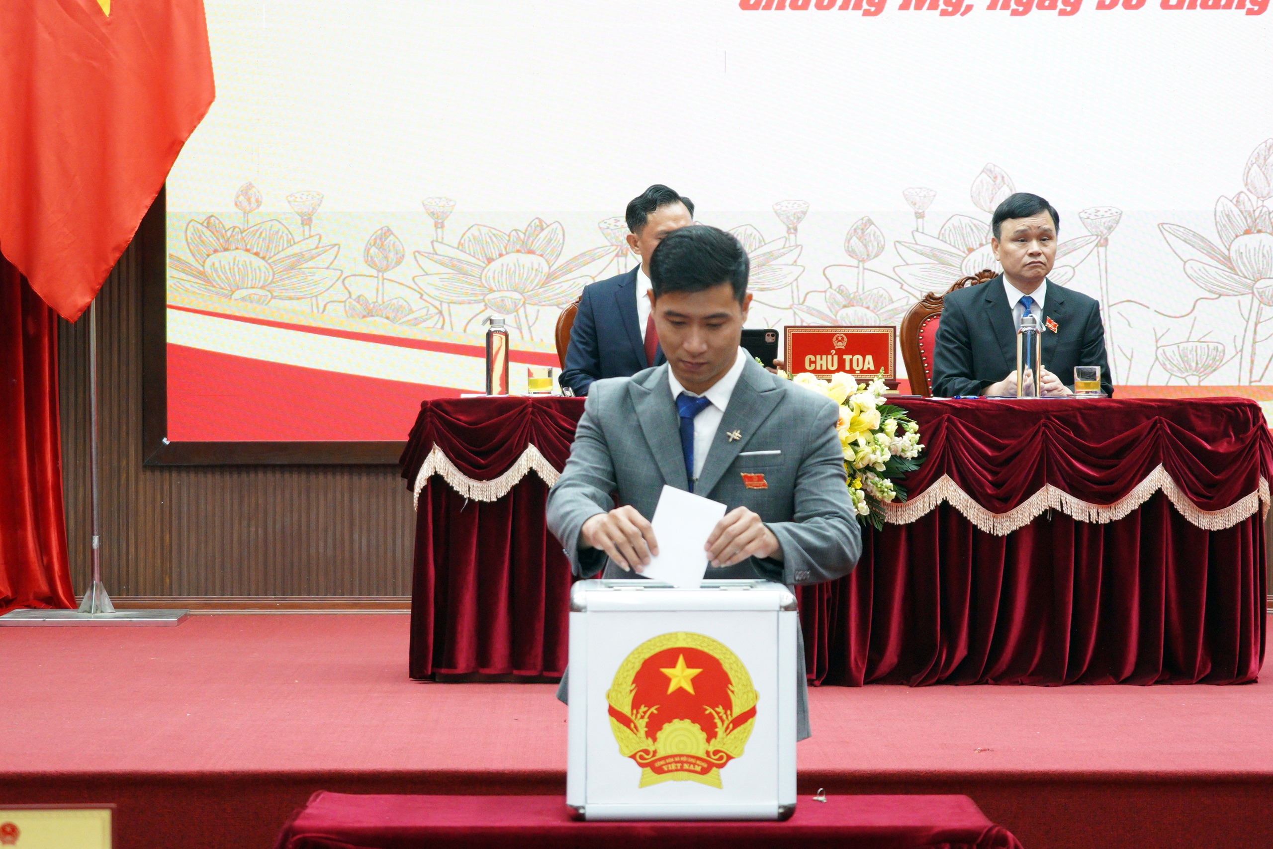 Thành công của kỳ họp thứ nhất HĐND phường Chương Mỹ, khóa II, nhiệm kỳ 2026 - 2031, tạo điều kiện thuận lợi cho một nhiệm kỳ mới “Tinh - gọn - mạnh - hiệu năng - hiệu lực - hiệu quả”- Ảnh 12.