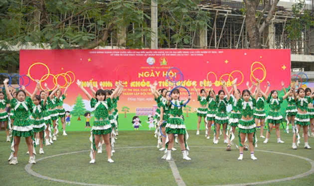 Rực rỡ Ngày hội “Thiếu nhi vui khỏe – Tiến bước lên Đoàn” – Bản hòa ca sức trẻ của cô và trò trường Tiểu học Cổ Nhuế 2B- Ảnh 8.