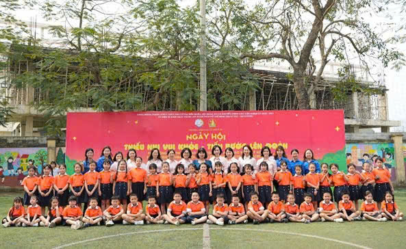 Rực rỡ Ngày hội “Thiếu nhi vui khỏe – Tiến bước lên Đoàn” – Bản hòa ca sức trẻ của cô và trò trường Tiểu học Cổ Nhuế 2B- Ảnh 20.