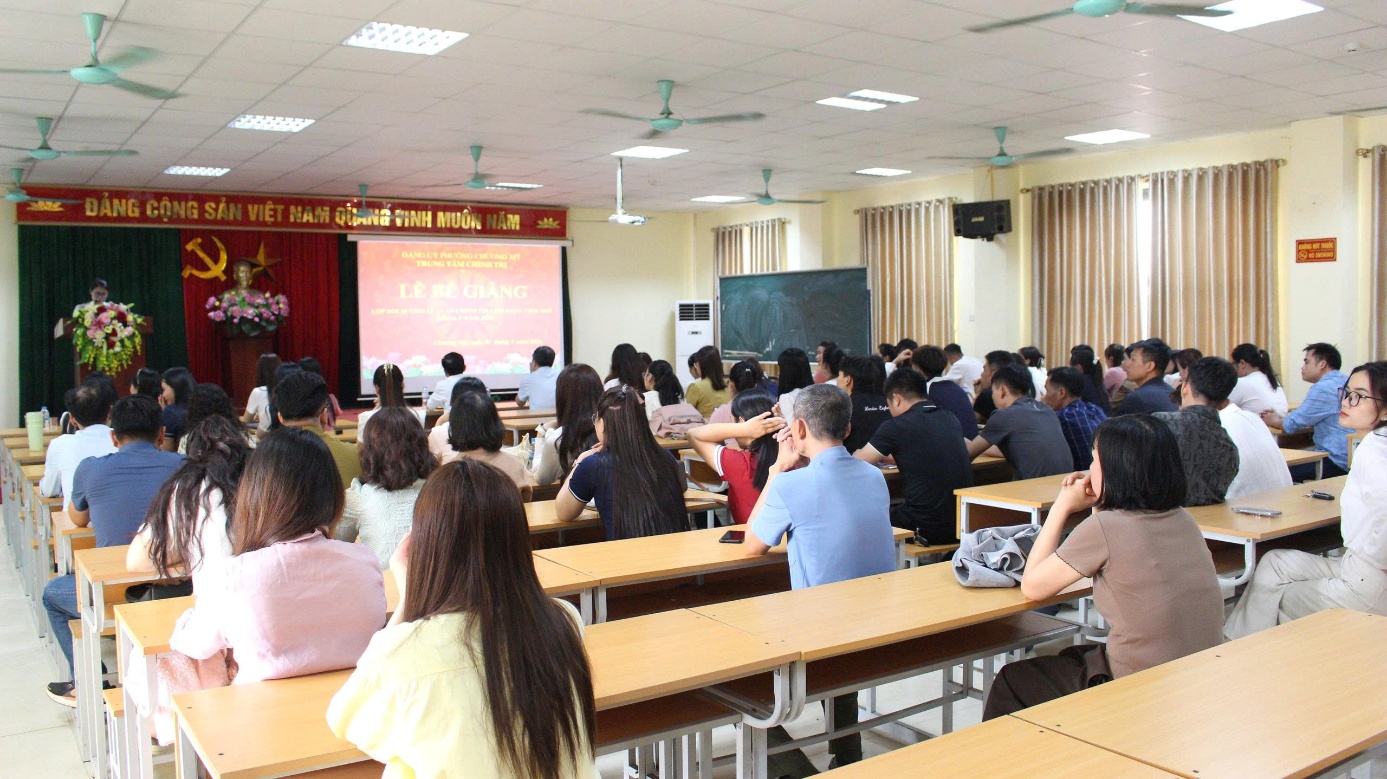 A group of people sitting in a classroom  AI-generated content may be incorrect.