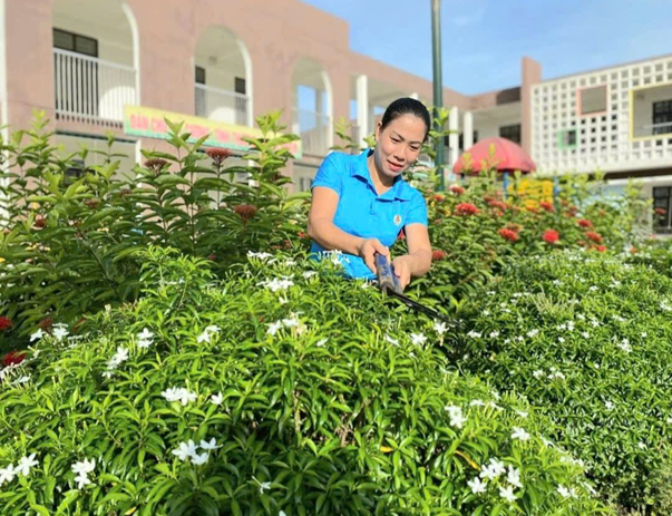 Cô giáo Nguyễn Thị Lâm giáo viên trường Mầm non Phú Cát tấm gương sáng trong phong trào thi đua và đầy nghị lực- Ảnh 1.
