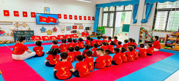 Cô giáo Nguyễn Thị Lâm giáo viên trường Mầm non Phú Cát tấm gương sáng trong phong trào thi đua và đầy nghị lực- Ảnh 10.