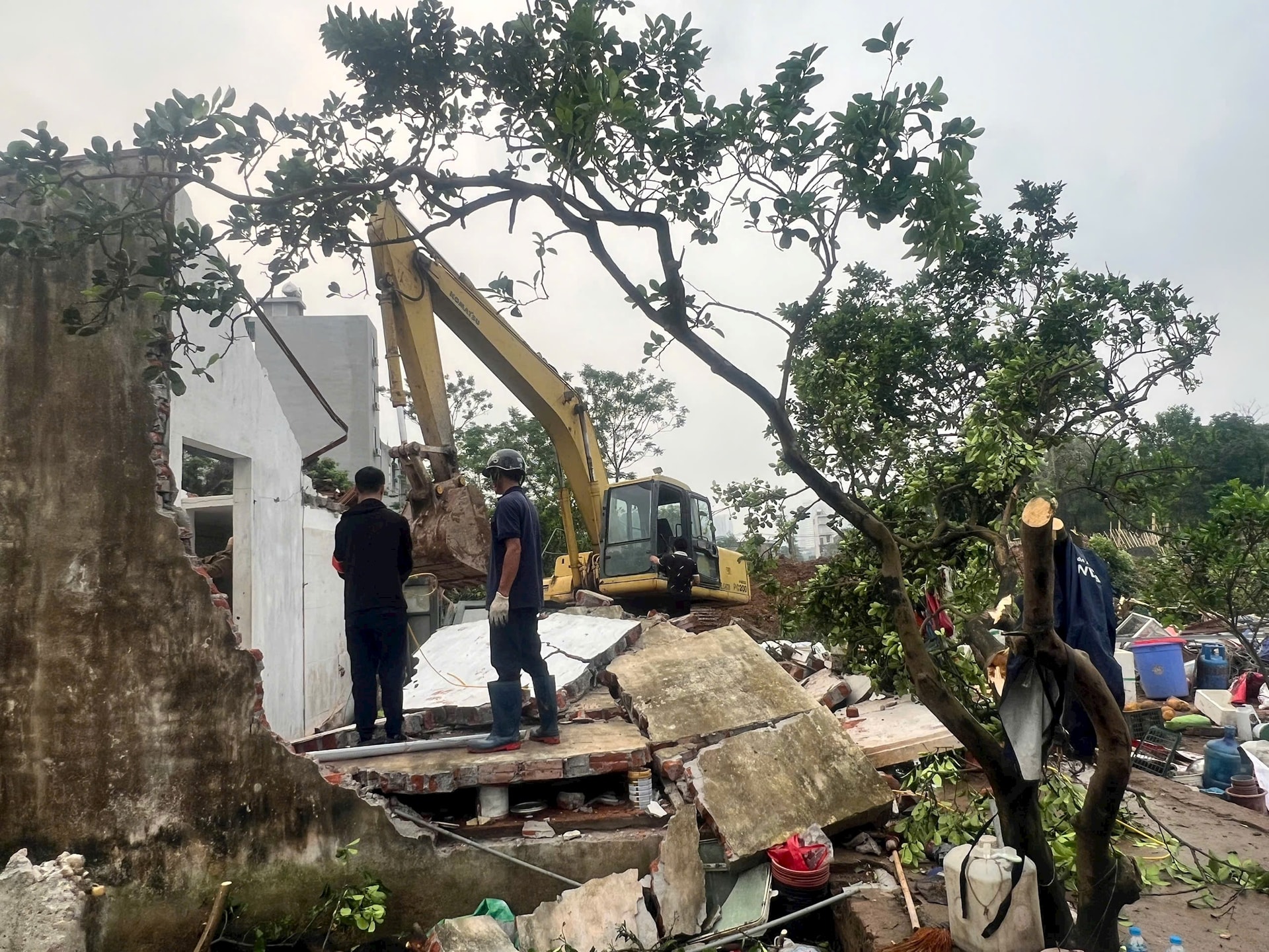 Gỡ “điểm nghẽn” đầu tiên tại Dự án Xây dựng hạ tầng khu 3ha phường Phú Diễn- Ảnh 7.