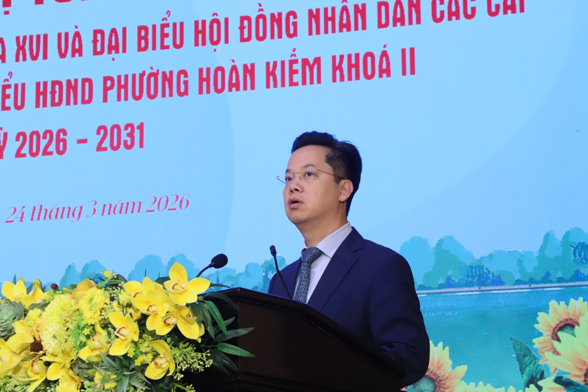 Trao giấy chứng nhận đại biểu HĐND phường Hoàn Kiếm khóa II- Ảnh 3.