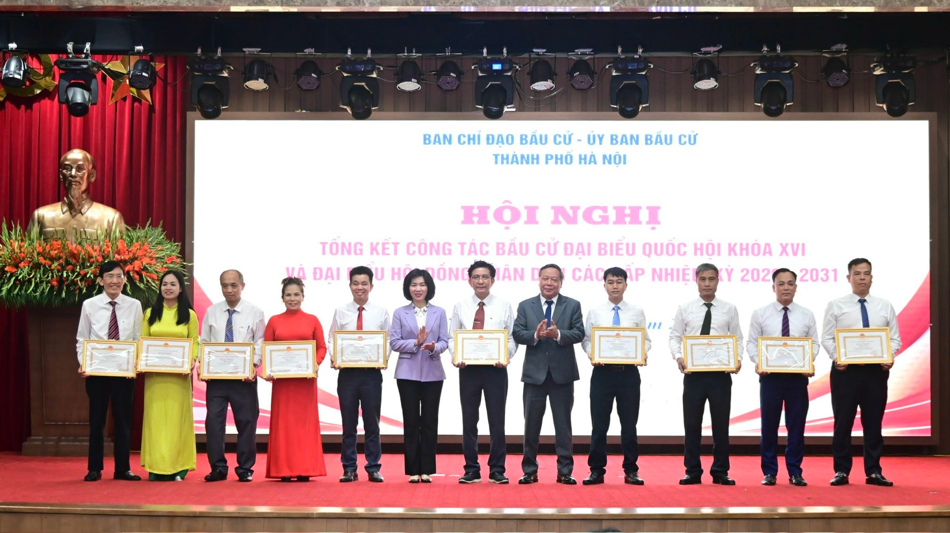 Hà Nội tổng kết công tác bầu cử đại biểu Quốc hội khóa XVI và đại biểu HĐND các cấp- Ảnh 8.