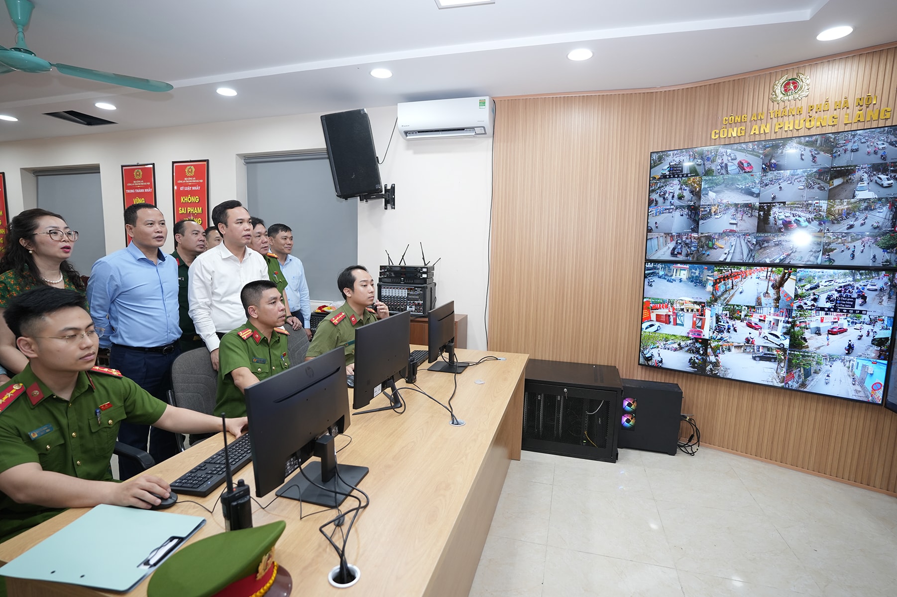 "Mắt thần" phố phường: Bước đột phá trong quản lý an ninh tại phường Láng- Ảnh 4.