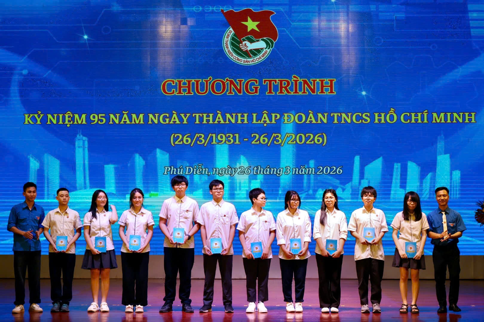 Tuổi trẻ phường Phú Diễn ra mắt công trình thanh niên số hóa- Ảnh 3.