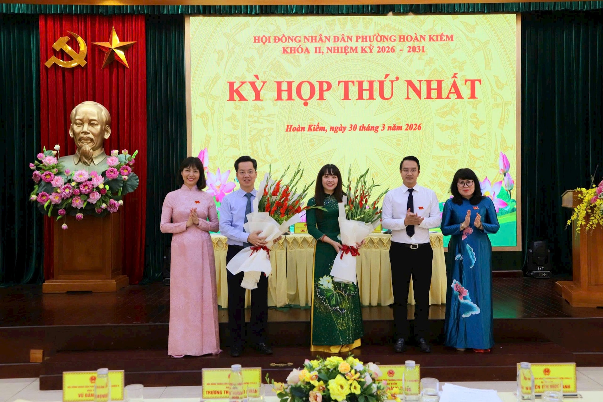 Phường Hoàn Kiếm bầu các chức danh lãnh đạo HĐND và UBND nhiệm kỳ 2026-2031- Ảnh 1.