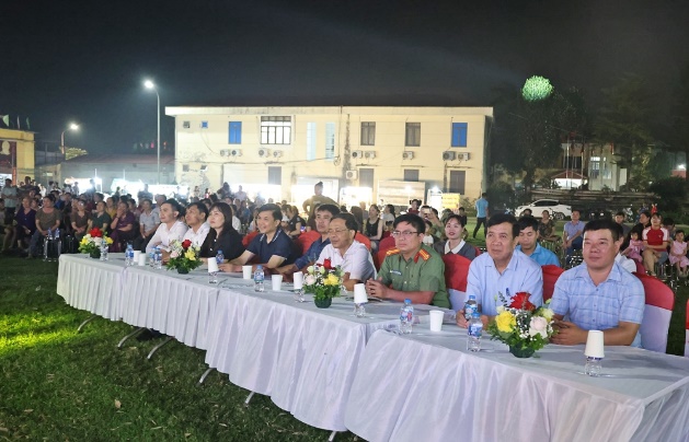 Xuân Mai: Ấn tượng đêm văn nghệ chào mừng thành công cuộc bầu cử đại biểu Quốc hội và đại biểu HĐND các cấp- Ảnh 2.