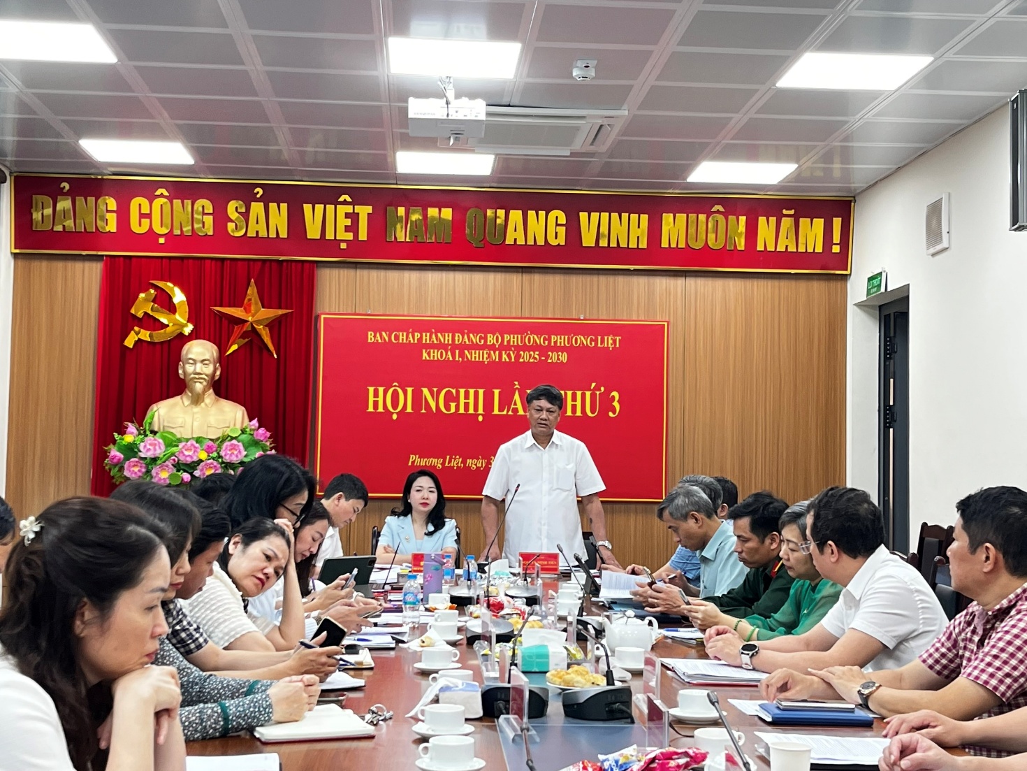 Hội nghị lần thứ 3 Ban Chấp hành Đảng bộ phường Phương Liệt nhiệm kỳ 2025-2030- Ảnh 8.