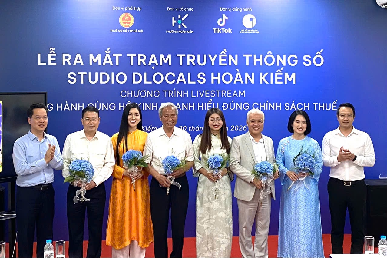 Phường Hoàn Kiếm ra mắt mô hình Trạm truyền thông số- Ảnh 2.