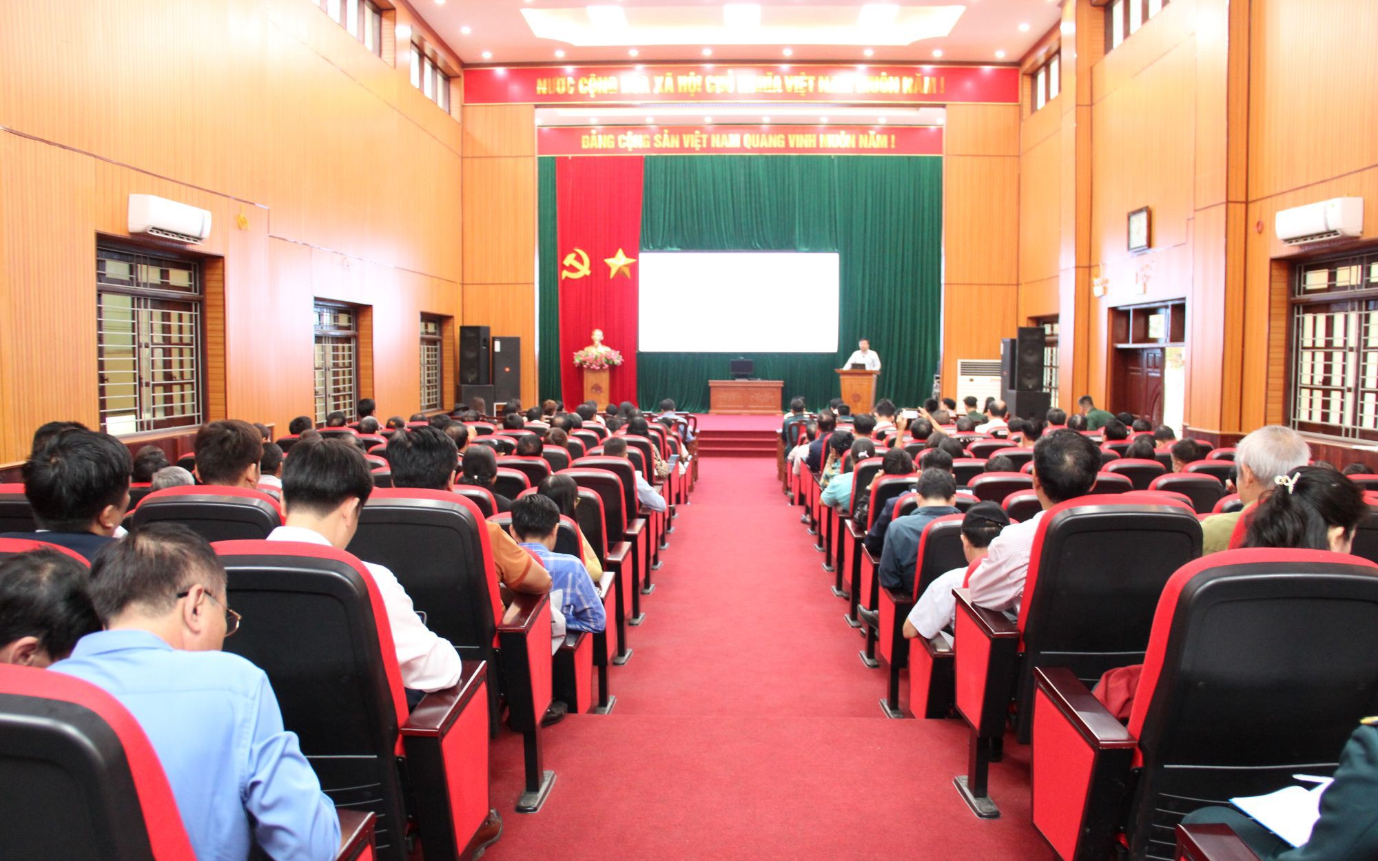 Nâng cao nghiệp vụ bầu cử: Hòa Lạc tập huấn chuyên sâu cho các tổ chức bầu cử