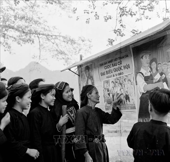 Bốn nguyên tắc bầu cử đại biểu Quốc hội và đại biểu HĐND- Ảnh 1.