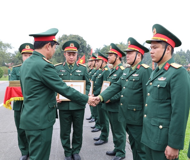 Sư đoàn 308 tổ chức Lễ ra quân huấn luyện năm 2026 và phát động đợt thi đua- Ảnh 3.