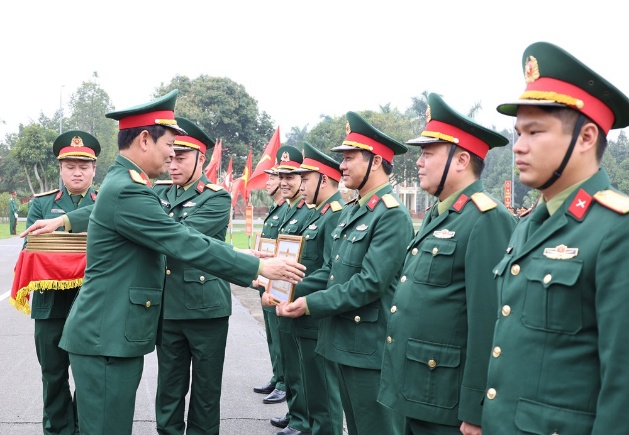 Sư đoàn 308 tổ chức Lễ ra quân huấn luyện năm 2026 và phát động đợt thi đua- Ảnh 4.