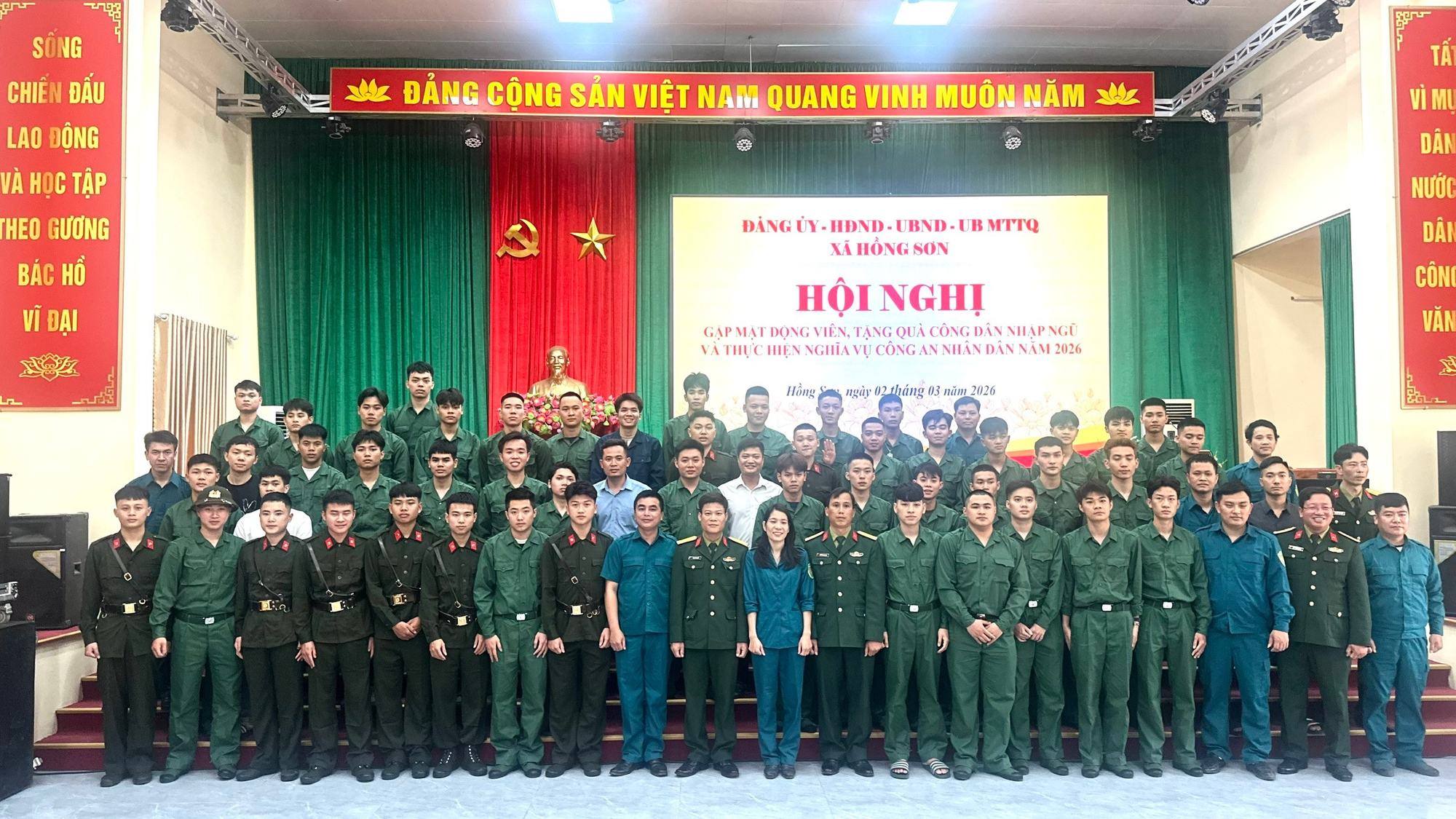 51 thanh niên Hồng Sơn lên đường nhập ngũ- Ảnh 3.