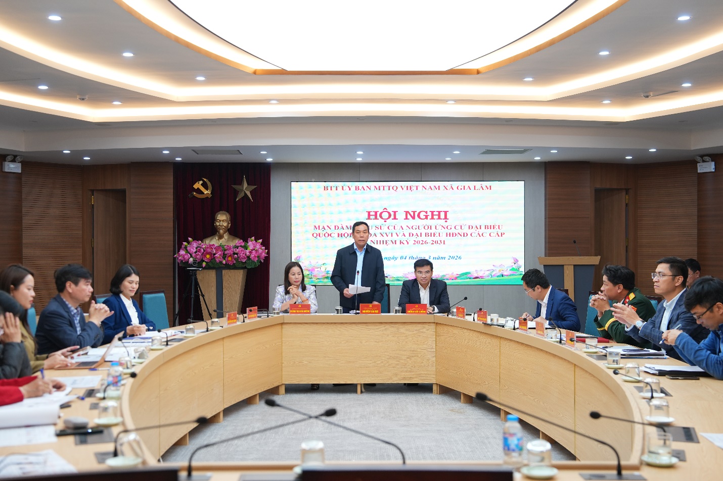 Gia Lâm tổ chức Hội nghị mạn đàm tiểu sử 60 ứng cử viên đại biểu Quốc hội và HĐND các cấp nhiệm kỳ 2026 – 2031- Ảnh 1.