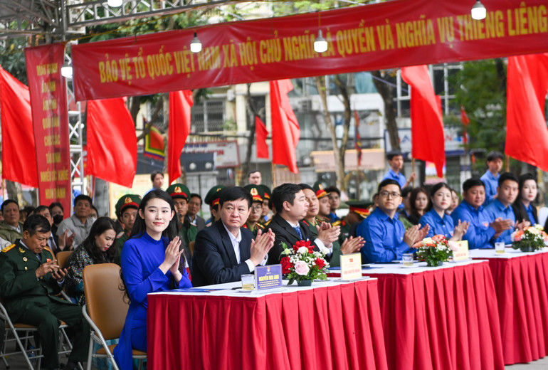 Tuổi trẻ phường Đống Đa (Hà Nội) hồ hởi ra quân Tháng Thanh niên- Ảnh 2.