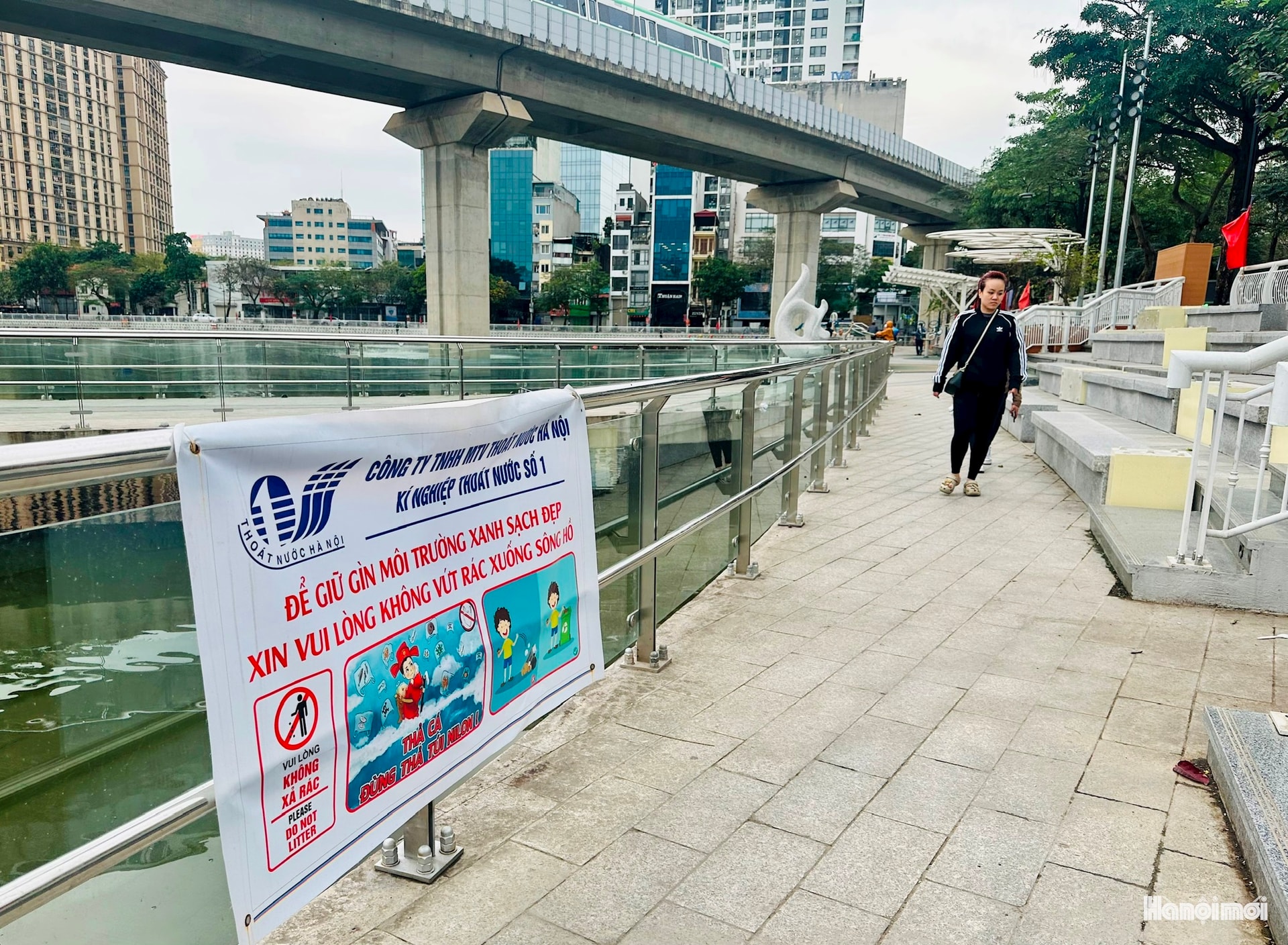 Hồ Đống Đa khoác "áo mới" chào mừng bầu cử- Ảnh 16.