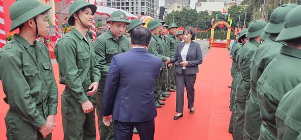 TƯNG BỪNG NGÀY HỘI TÒNG QUÂN – CÔNG DÂN LÊN ĐƯỜNG NHẬP NGŨ NĂM 2026- Ảnh 2.