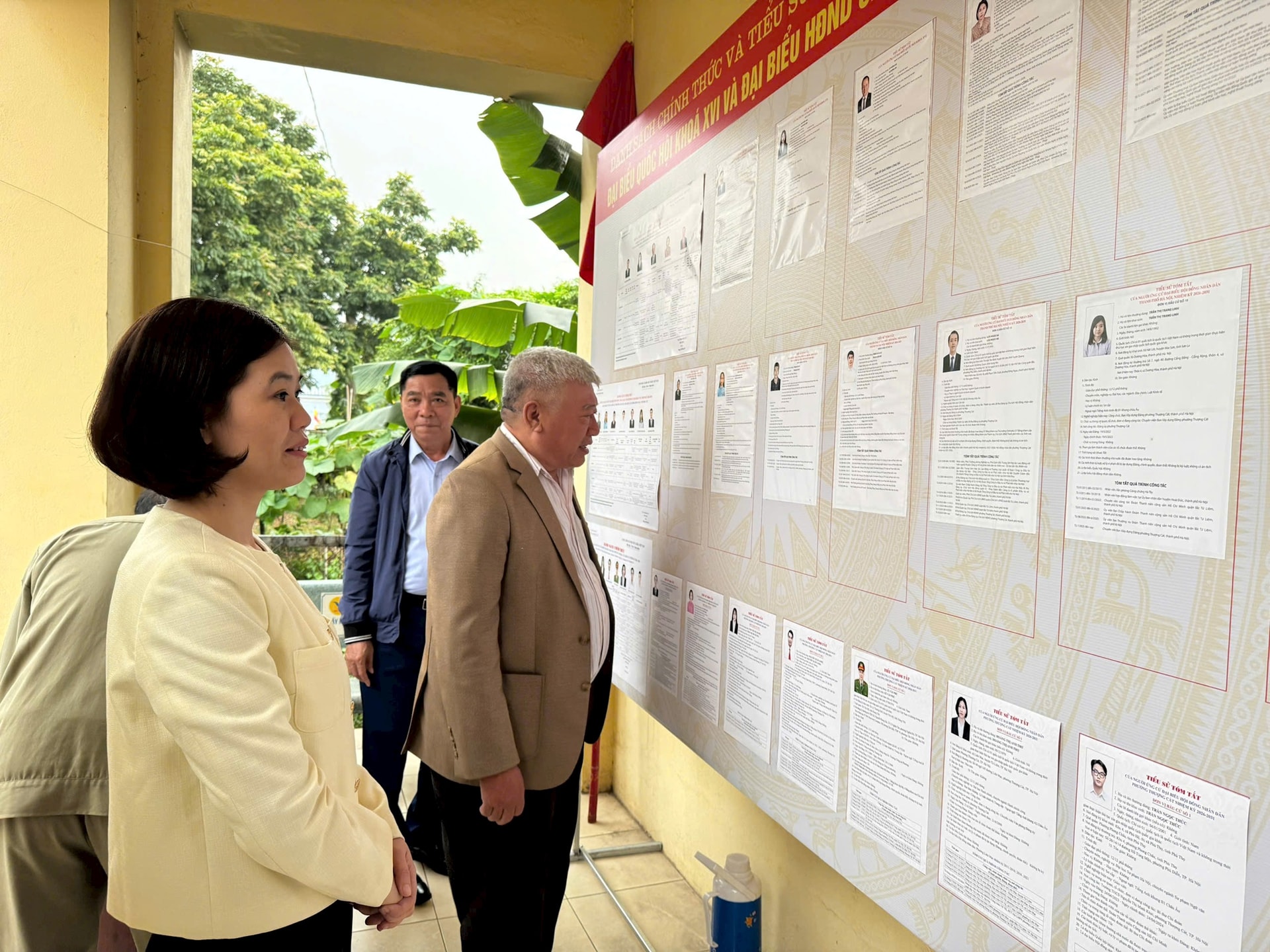 Ứng cử viên đại biểu HĐND phường Thượng Cát tiếp xúc cử tri- Ảnh 5.