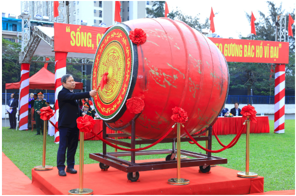 VỮNG BƯỚC TÒNG QUÂN – TUỔI TRẺ NGỌC HỒI TỰ HÀO TIẾP BƯỚC CHA ANH- Ảnh 5.