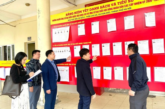 Đồng chí Kiều Duy Tập - UV BTV, Chủ nhiệm Ủy Ban kiểm tra Đảng ủy xã kiểm tra, giám sát công tác bầu cử- Ảnh 2.