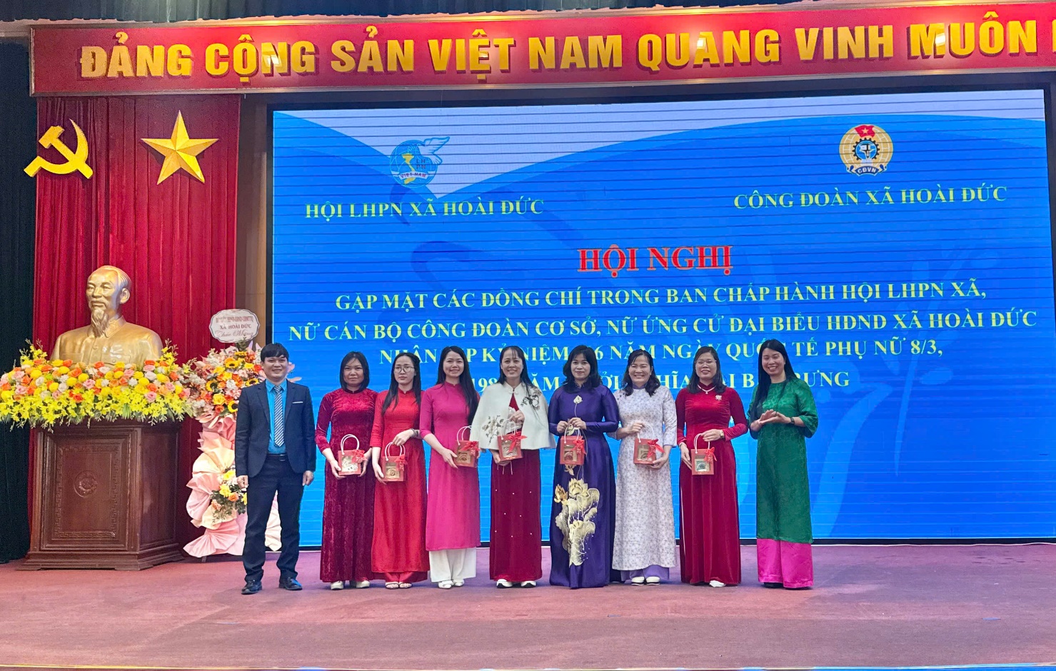 Hội LHPN - Công đoàn xã Hoài Đức tổ chức chương trình kỷ niệm 116 năm ngày Quốc tế phụ nữ 8/3, 1986 năm khởi nghĩa Hai Bà Trưng, chào mừng bầu cử đại biểu Quốc hội và đại biểu HĐND các cấp nhiệm kỳ 2026 – 2031.- Ảnh 11.