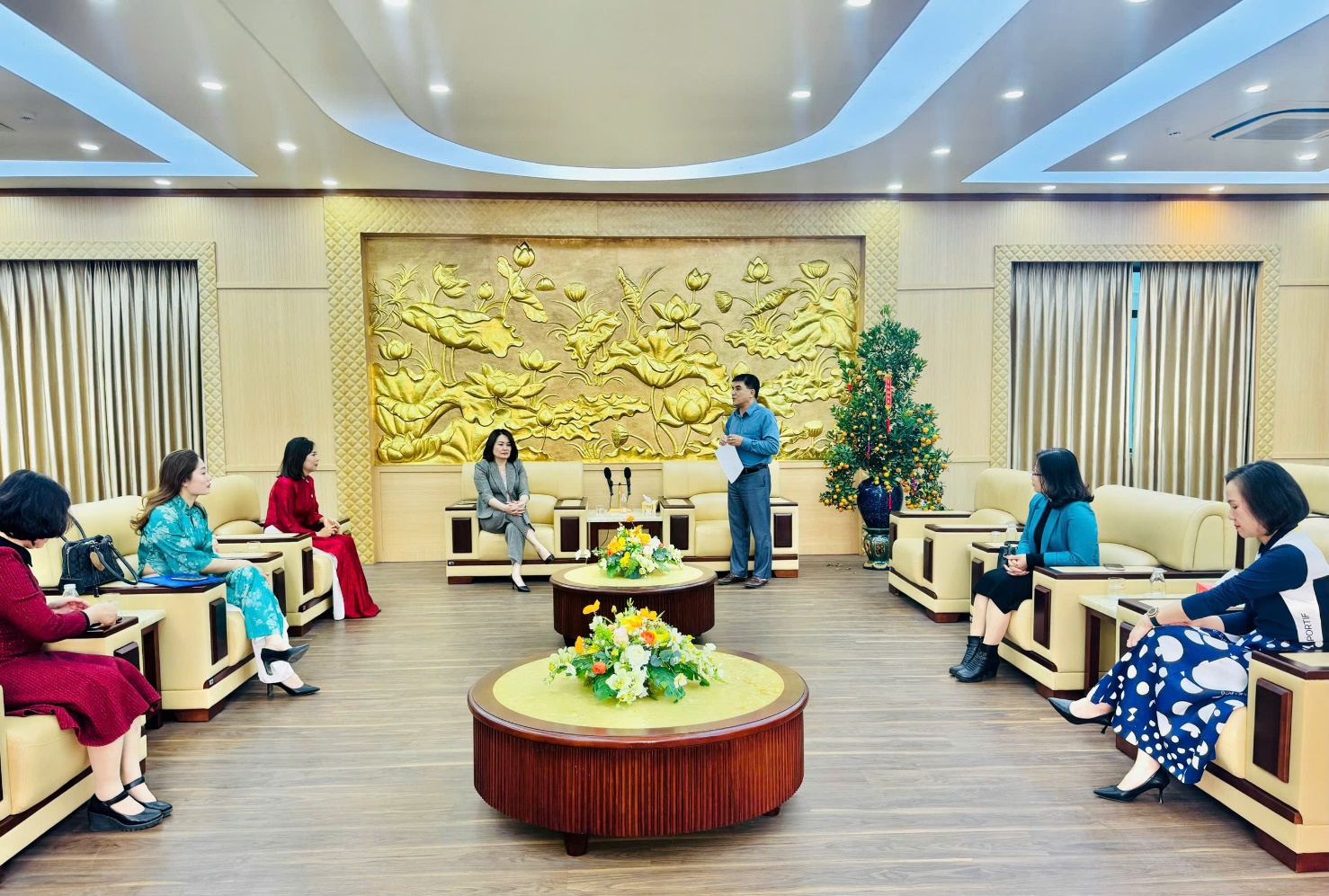 Hoài Đức tổ chức gặp mặt, động viên giáo viên tiêu biểu đại diện khối giáo viên Tiểu học tham dự Hội thi giáo viên dạy giỏi cấp Thành phố năm học 2025 - 2026- Ảnh 1.