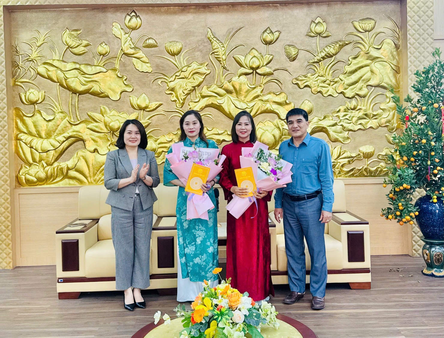 Hoài Đức tổ chức gặp mặt, động viên giáo viên tiêu biểu đại diện khối giáo viên Tiểu học tham dự Hội thi giáo viên dạy giỏi cấp Thành phố năm học 2025 - 2026- Ảnh 3.