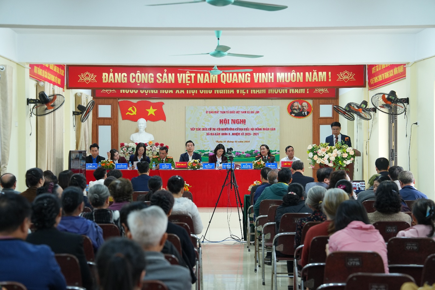 HỘI NGHỊ TIẾP XÚC CỬ TRI VỚI NGƯỜI ỨNG CỬ ĐẠI BIỂU HĐND XÃ GIA LÂM ĐƠN VỊ BẦU CỬ SỐ 02- Ảnh 8.