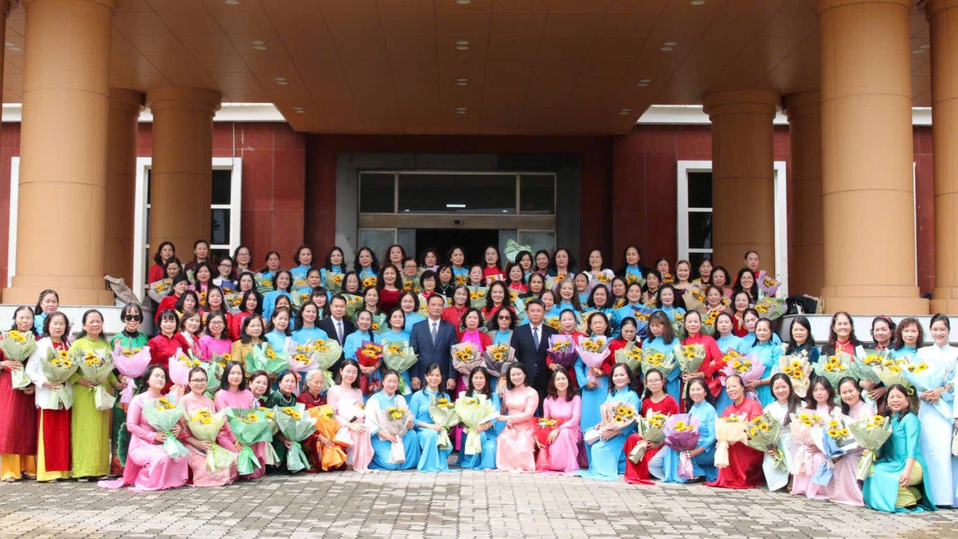 Phường Hoàng Mai tổ chức gặp mặt kỷ niệm 116 năm Ngày Quốc tế Phụ nữ (08/3/1910 – 08/3/2026) và 1986 năm Khởi nghĩa Hai Bà Trưng- Ảnh 6.