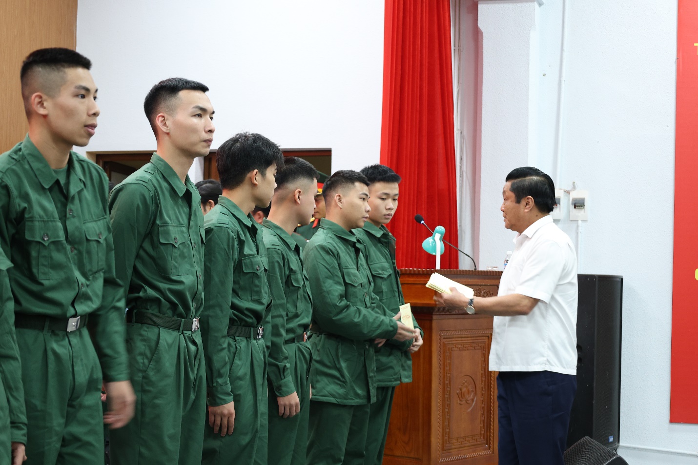 Xã Mê Linh động viên tân binh lên đường nhập ngũ năm 2026- Ảnh 2.
