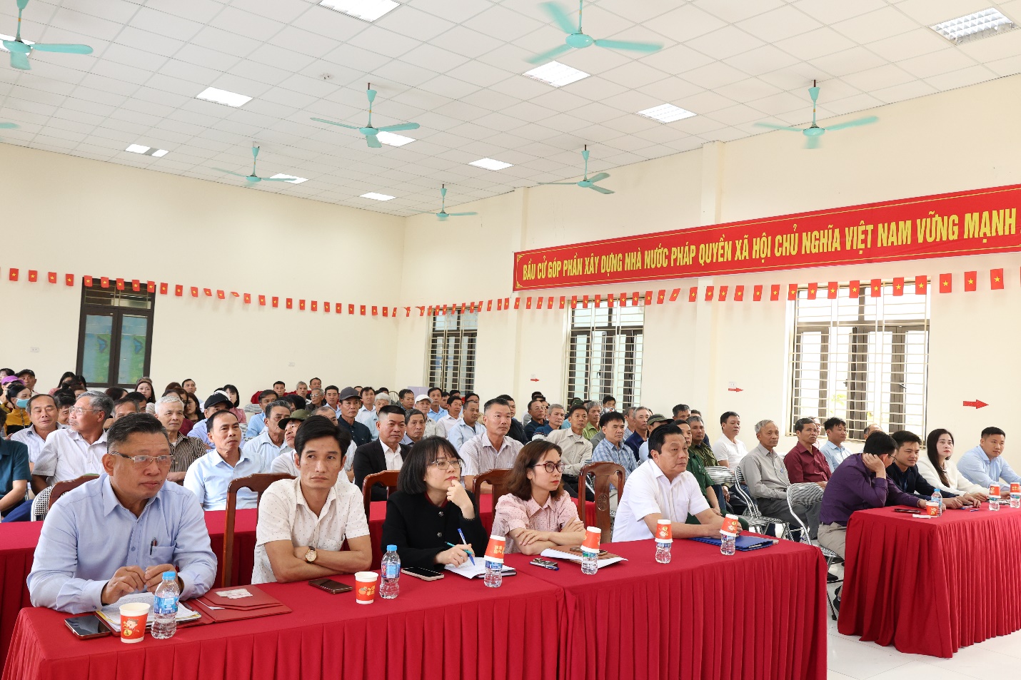 Xã Mê Linh triển khai Hội nghị tiếp xúc cử tri để người ứng cử vận động bầu cử Đại biểu HĐND xã nhiệm kì 2026 - 2031- Ảnh 9.