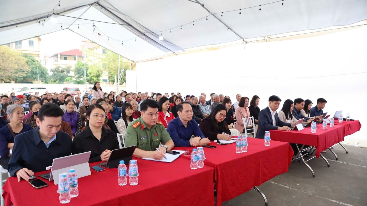 Ứng cử viên HĐND xã Quang Minh cam kết gắn bó, phục vụ nhân dân- Ảnh 2.