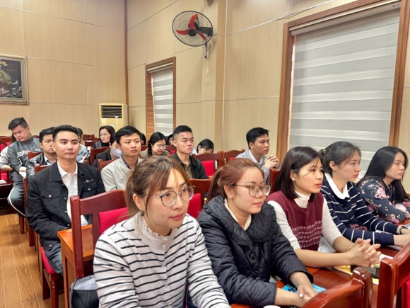 Khai giảng lớp bồi dưỡng lý luận chính trị dành cho Đảng viên mới đợt 1 năm 2026- Ảnh 6.