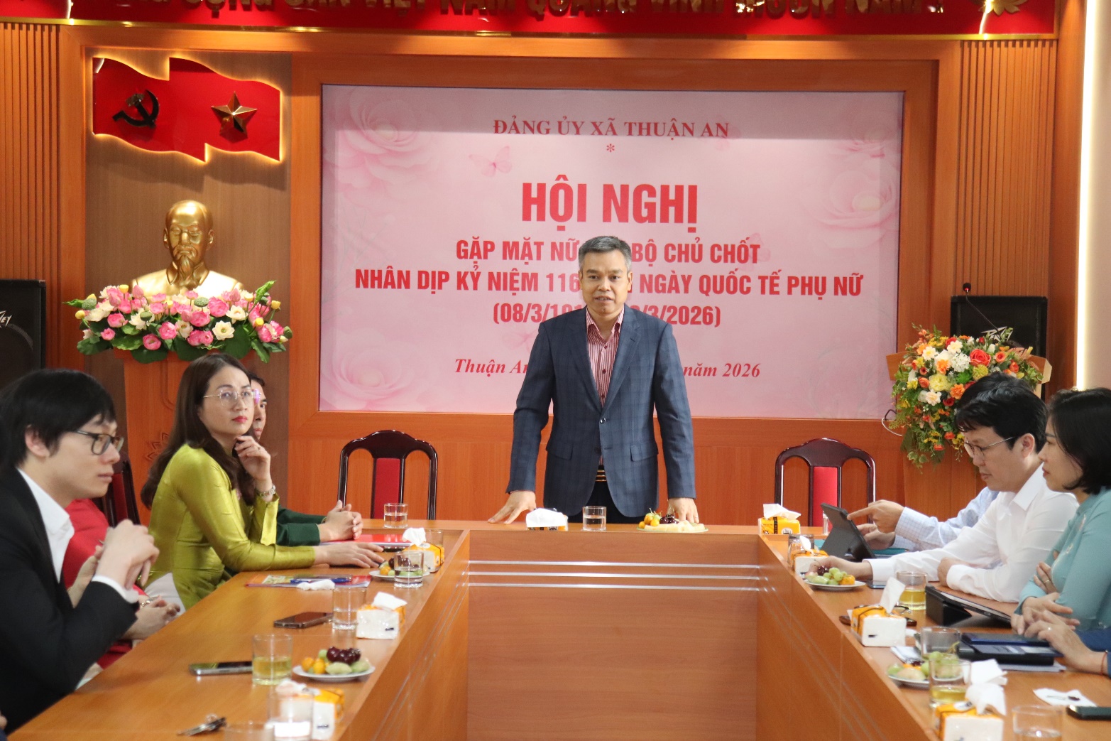 Đảng ủy xã Thuận An gặp mặt nữ cán bộ chủ chốt- Ảnh 2.