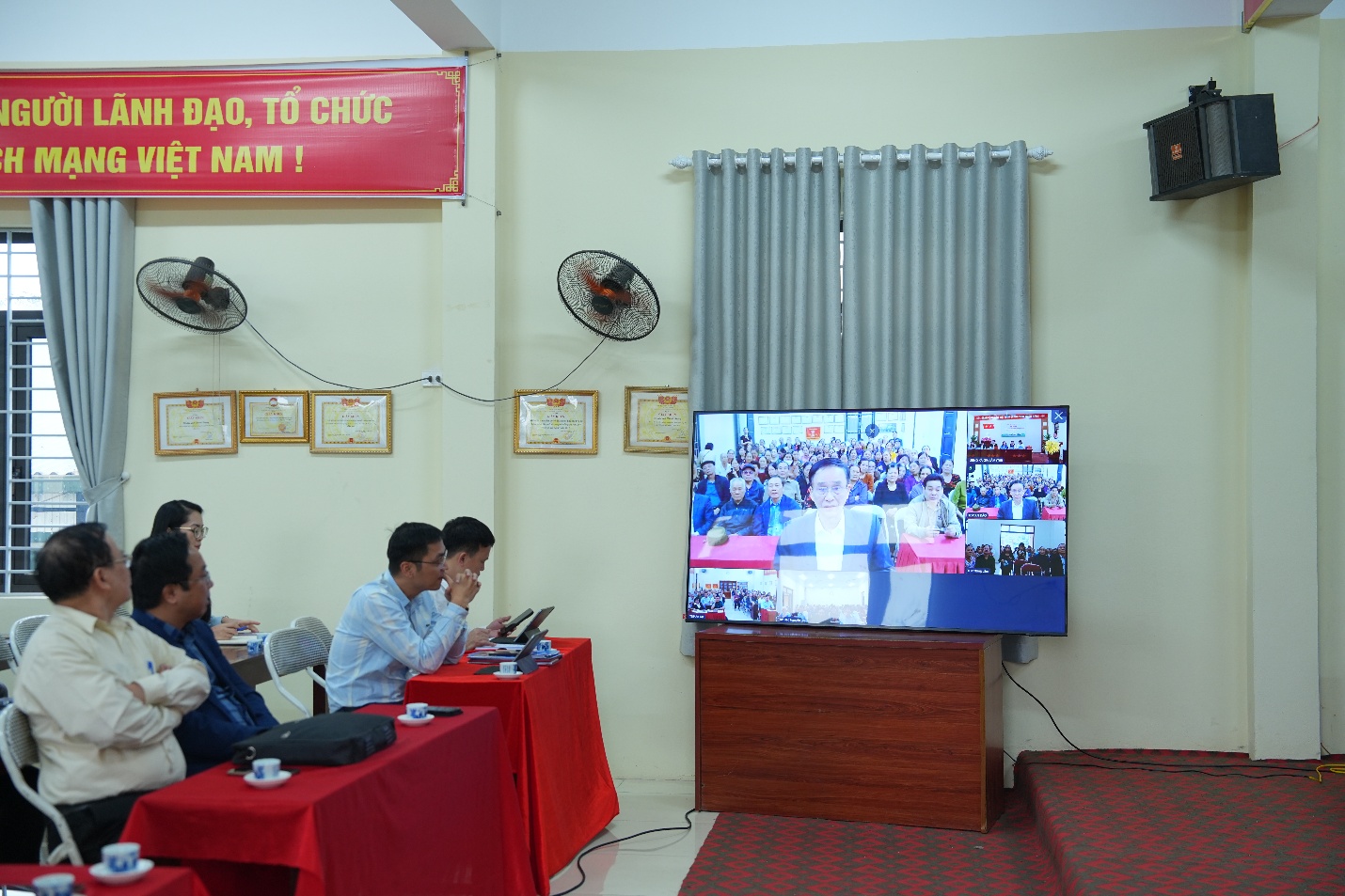 Hội nghị tiếp xúc cử tri với người ứng cử đại biểu HĐND xã Gia Lâm khóa II, nhiệm kỳ 2026–2031, đơn vị bầu cử số 1- Ảnh 5.